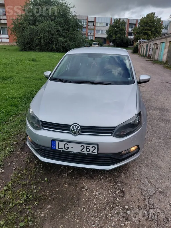 Volkswagen Pārdod koptu, ekonomisku un diezgan jaudīgu VW Pol