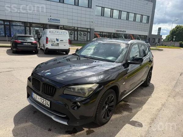 BMW X1