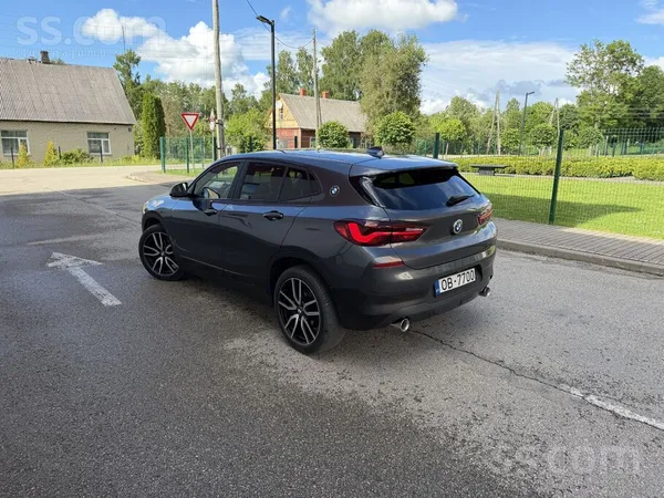 BMW X2