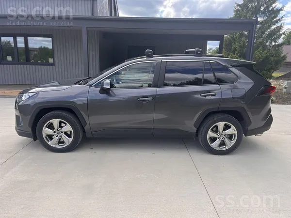 Toyota Toyota Rav4 2.0 Awd – uzticams un praktisks auto