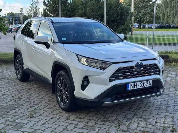 Toyota RAV 4 - 1