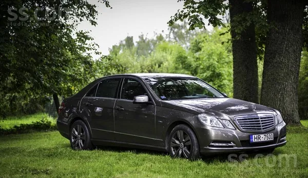 Mercedes E350
