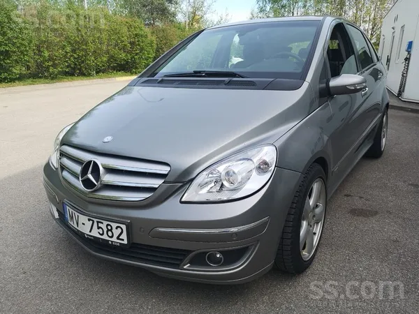Mercedes B200