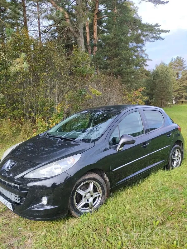 Peugeot Tirgojas ļoti kopta automašīna, kondicionieris str