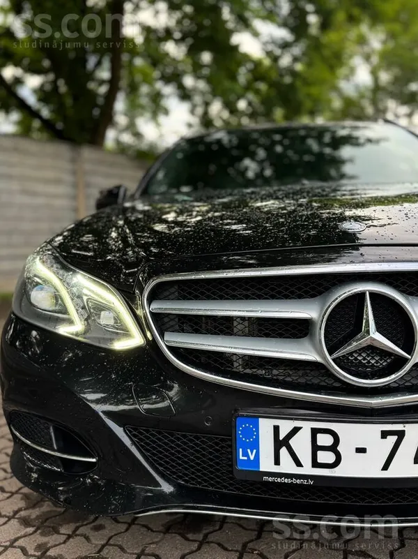 Mercedes E220