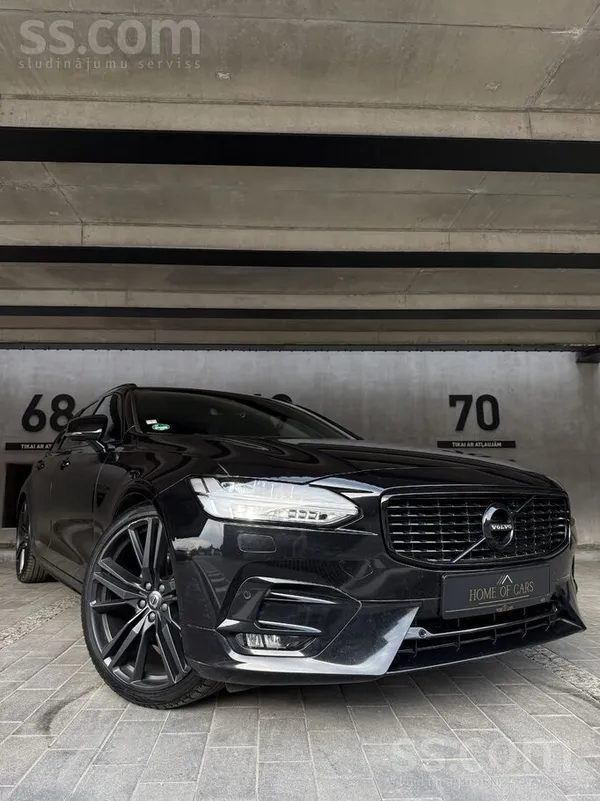 Volvo V90 - 1