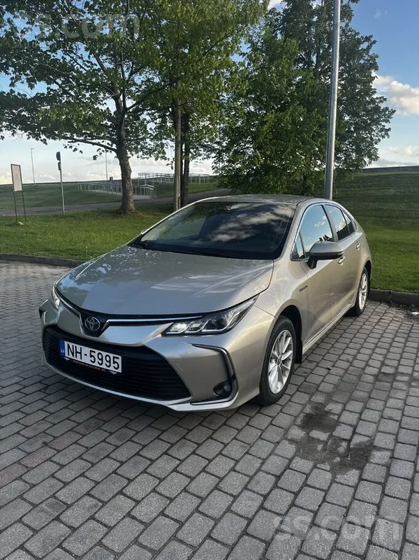 Toyota Pārdodu 2019. gada Toyota Corolla, auto brauc ļoti
