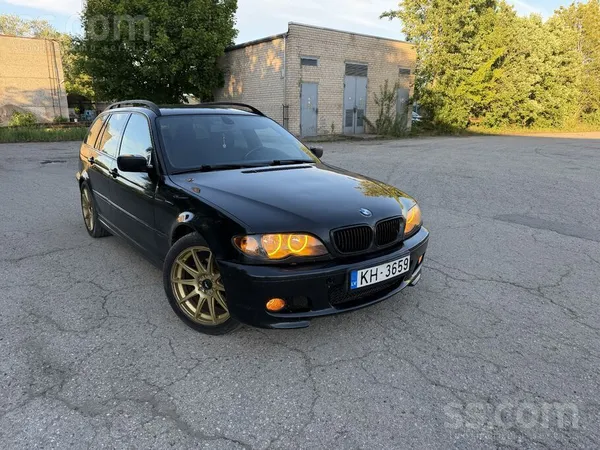 BMW 320