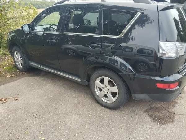 Mitsubishi Auto sāli nav redzējis un nav Sapuvis. Ievests no 