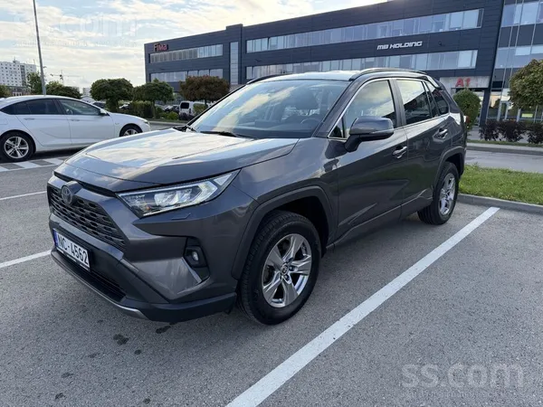 Toyota Rav4 2.5H, visas apkopes Wess Motors