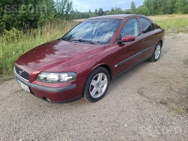 Volvo S60 - 1
