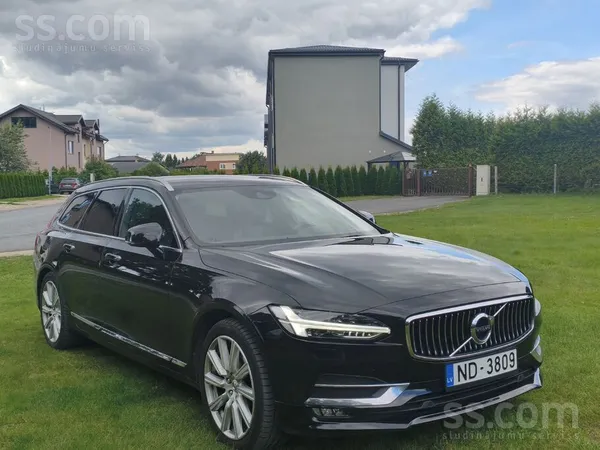 Volvo V90