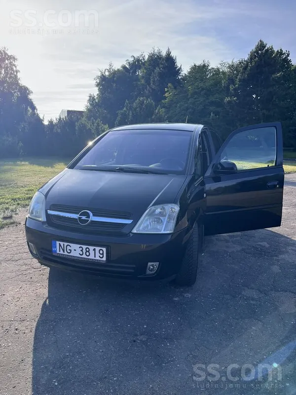 Auto labā tehniskā stāvoklī. Tikko izieta tehniskā apskate. Dodu līdzi visse