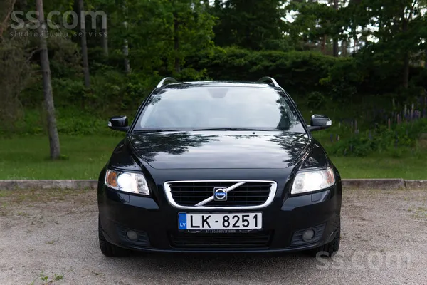 Volvo V50