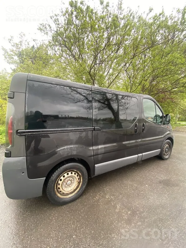Opel Vivaro, 2.5Cdti, 99Kw, 6 ātrumi, 8 l /100 km, 8 vietas, pasažieru, piln
