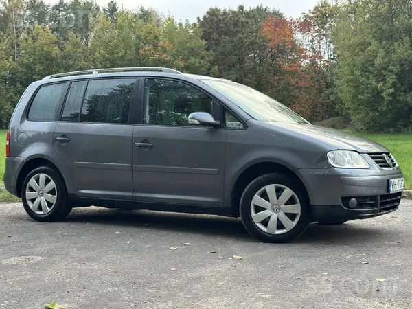 VW Touran 1.9 tdi, 6 ātrumi manuālā kārba, mainiti bremžu diski, akumulators