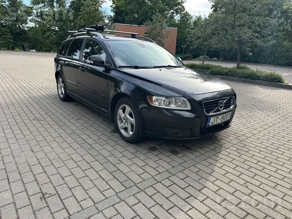 Volvo V50