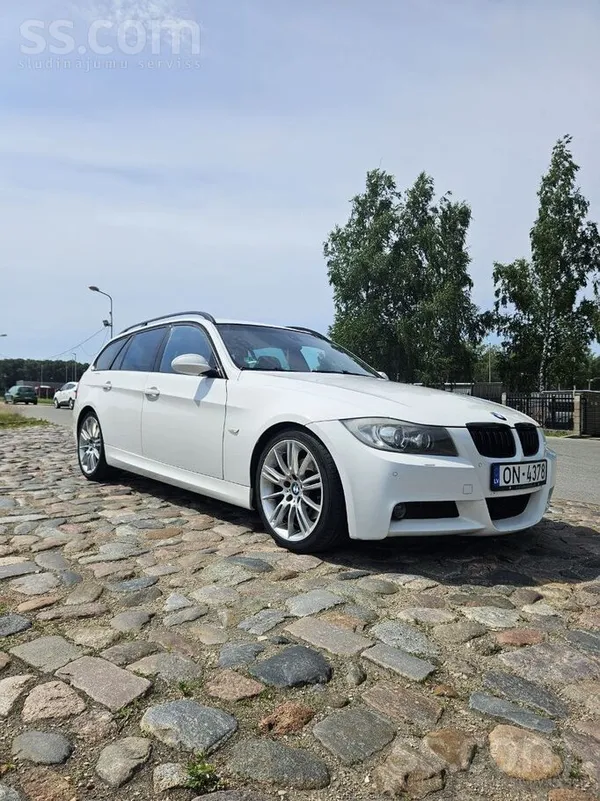 BMW 320 - 1