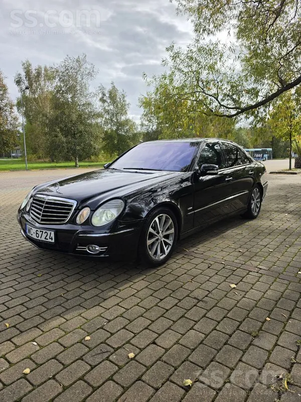 Mercedes E280 2007, 3.0D dīzelis, Automāts, Sedans, Melns — Latvijā