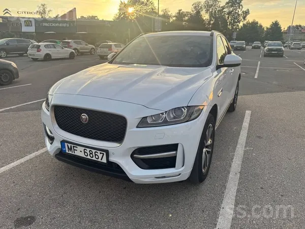 Jaguar F-Pace