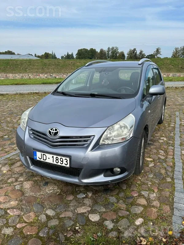Toyota Pārdodu Toyota Verso. 2.0D4D, 93kw, 7vietīgs. Tikk