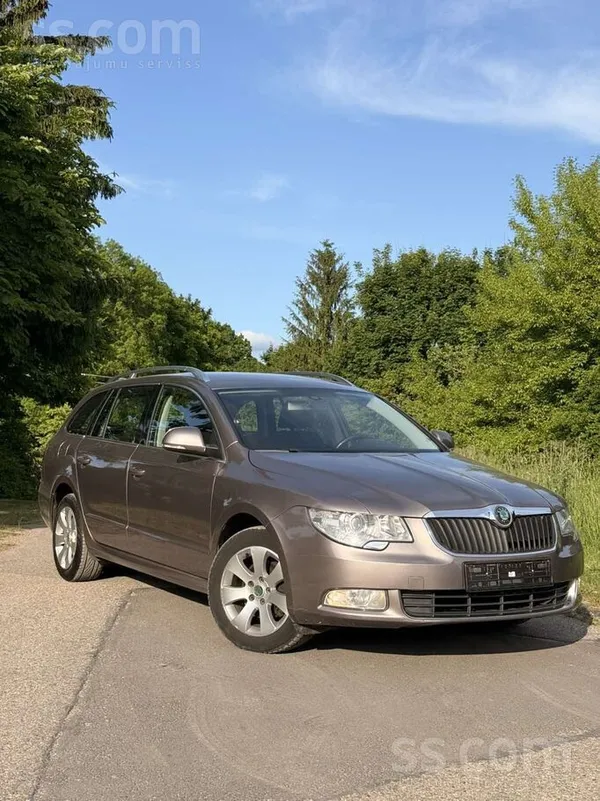 Tikko ievests, izcils auto bez rūsas pēdām, farkops, parasts 1, 9 77kw motor