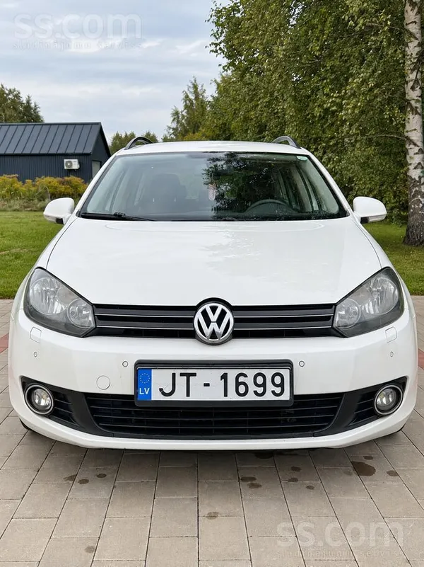 Volkswagen (Lv) Pārdod 2011. gada VW Golf 7 labā stāvoklī ar 