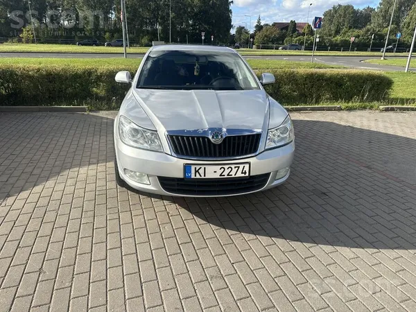 Tiek tirgots labs ekonomisks auto šiem laikiem. Ieguldijumus neprasa. Pardod