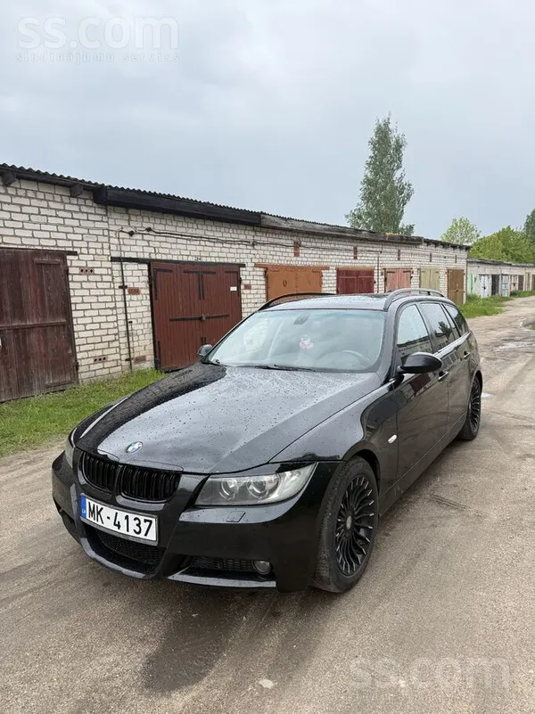 BMW 320