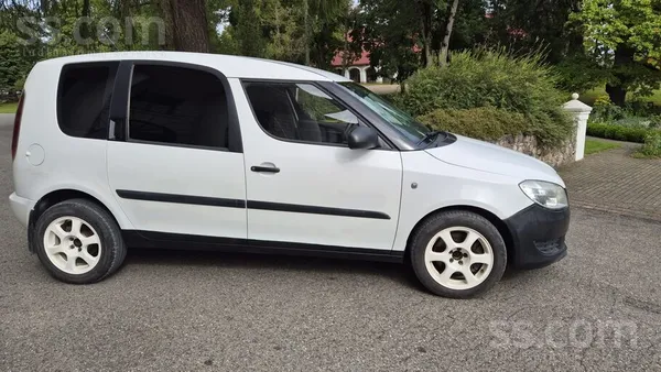 Skoda Škoda Roomster 1.2 Tdi (2012) – Ekonomisks, prakti