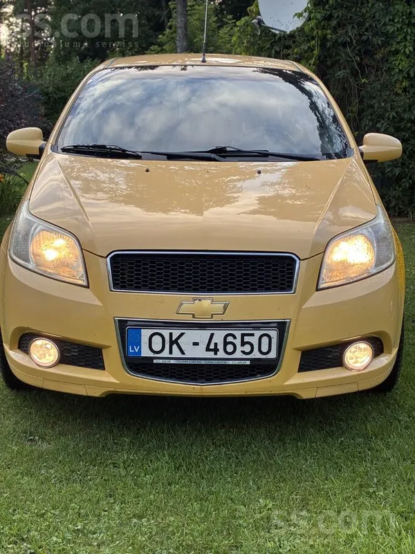 Chevrolet Машина в хорошем состоянии. 