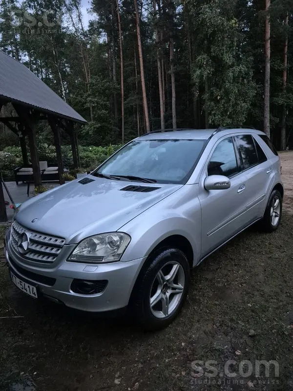 Mercedes Pārdod ar defektiem. Lec, brauc, bremzē. Pie iedar