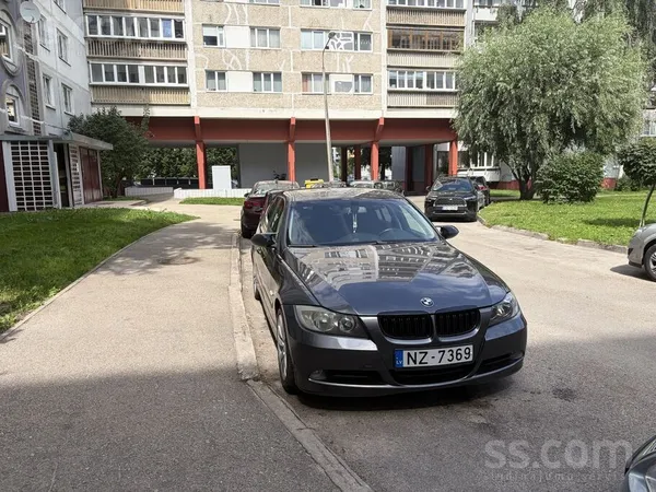 BMW 320