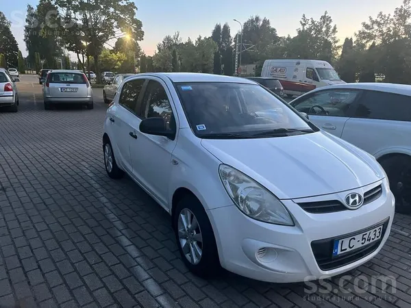 Hyundai i20