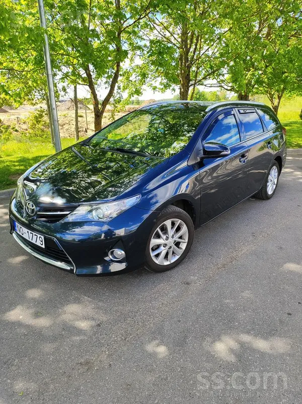 Toyota Auris - 1