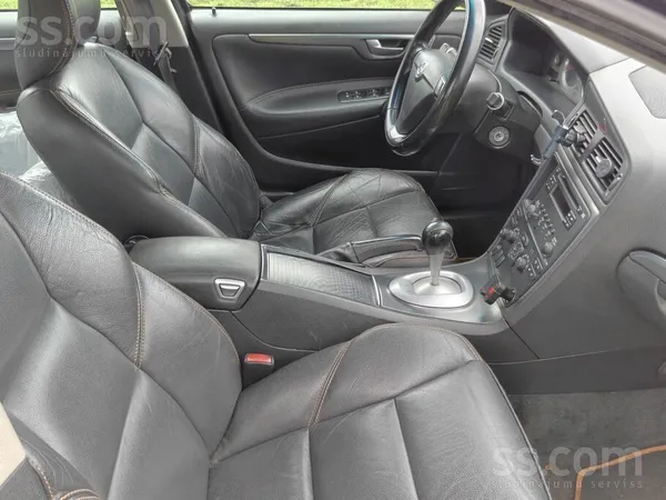 Pārdod Volvo S60 2.4D 93 kW (126 Zs), 2008. gads. Labā tehniskā stāvoklī, ek