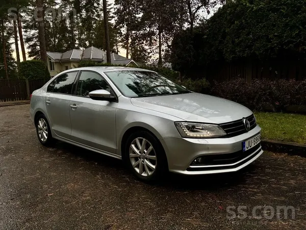 Volkswagen Jetta 2014, 2.0D dīzelis, Automāts, Sedans, Sudrabs — Latvijā