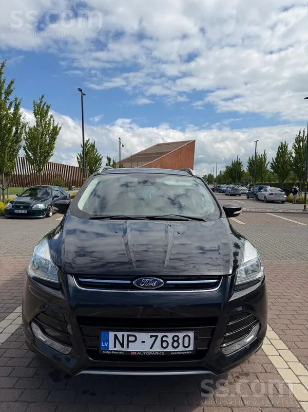 Ford Pārdodu cena runājama. Sīkāk info zvanot.