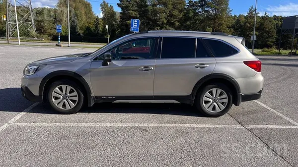Subaru OUTBACK - 1