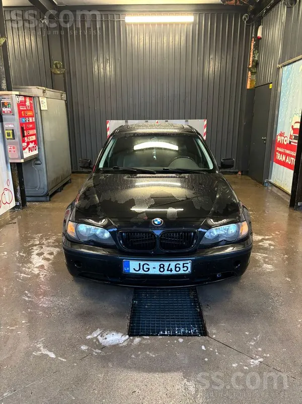BMW 320