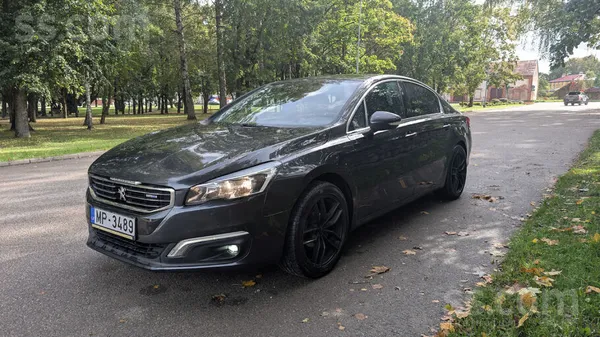 Peugeot Sakarā ar jaunas mašīnas iegādi pārdodu Peugeot 50