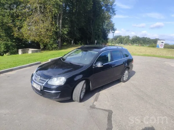 Wv golf5 1.9tdi 77kw
Manuālā ātrumkārba
Ļoti labā stāvoklī. 
Vienmēr seko