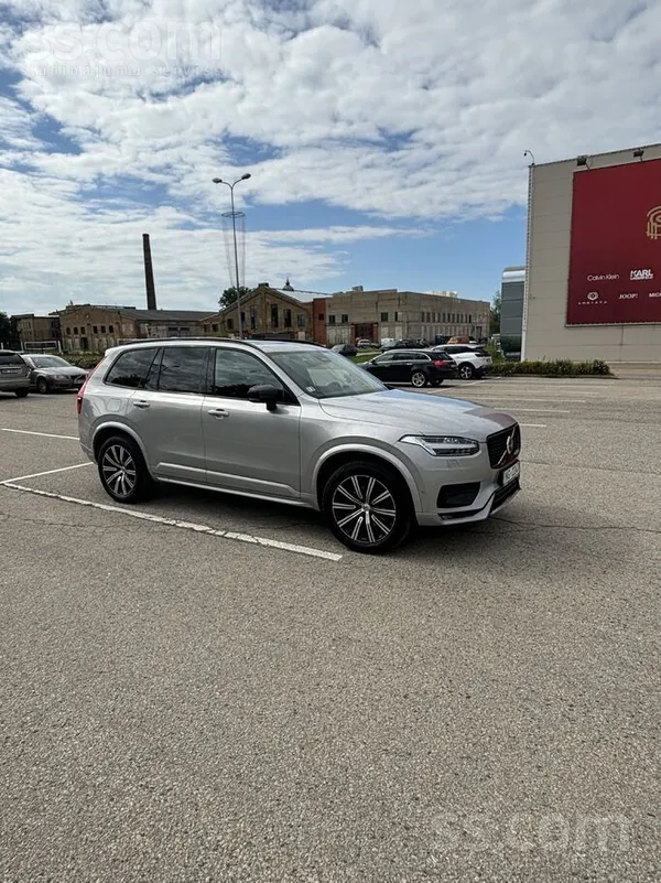 Volvo xc90 2023 gada modelis
 B5 Awd, 2.0l dīzelis, 173 Kw/235 zs. 
Auto a