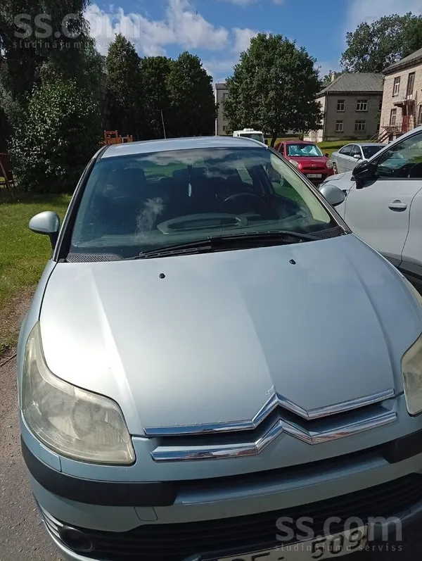 Citroen Машина хорошая. Новый аккумулятор, поменяны порого