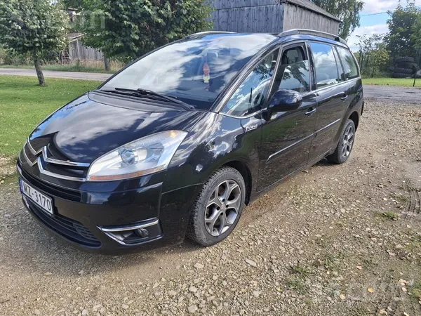 Citroen Braucams auto , uz teh apskati būs kautkas jaiegūl