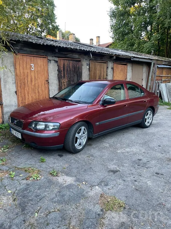 Volvo Pārdodu Volvo S60 ar D5 2.4 dīzeļdzinēju.