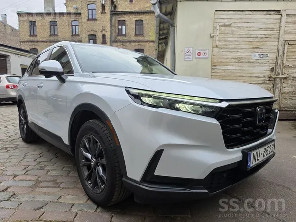 Honda Īpašnieks pārdod praktiski jaunu Honda Crv benzīna