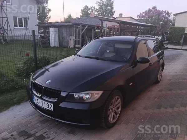 BMW 320