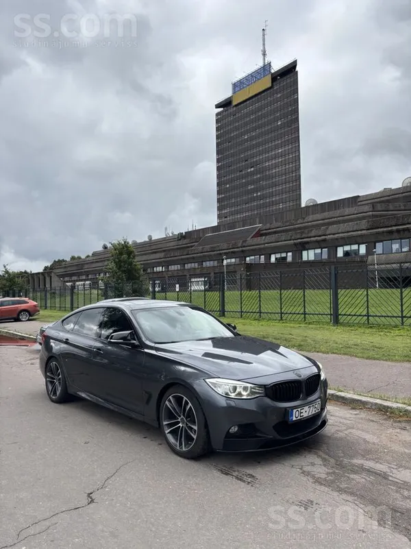 BMW 320