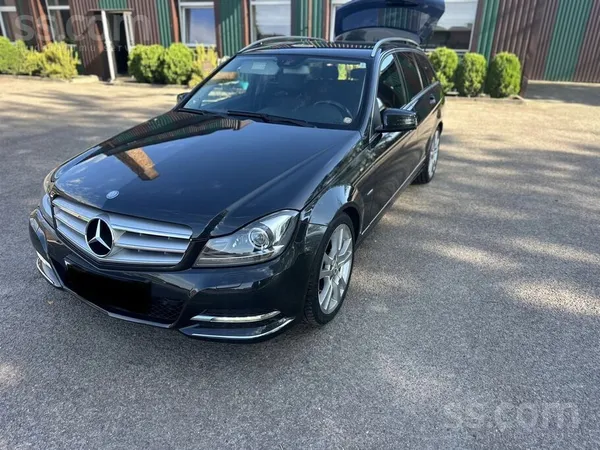Mercedes-Benz C220 Cdi Avantgarde, 170 ZS, 7G-Tronic automāts. 

Pārdodu ļ